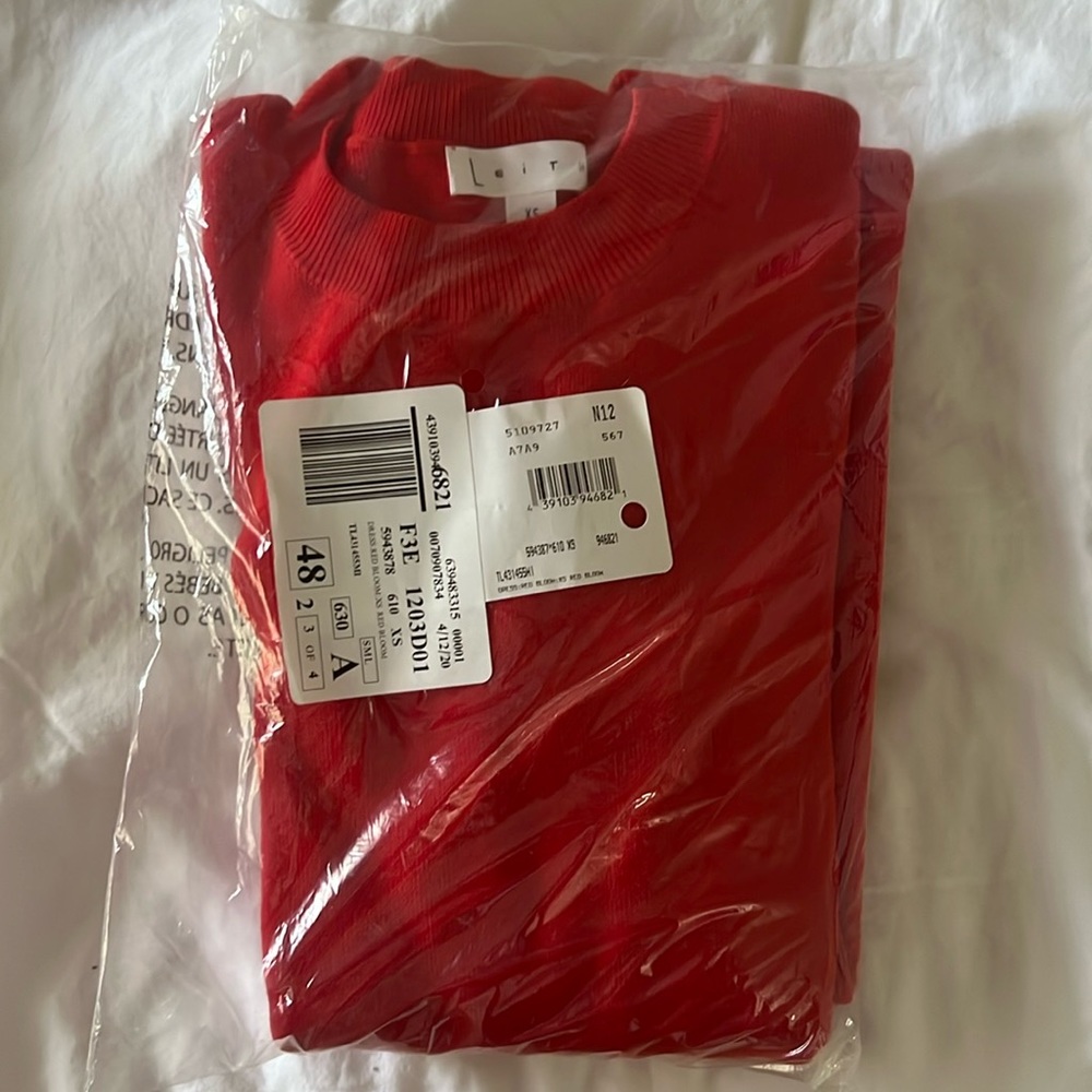 Leith Body-Con Sweater Dress in RED